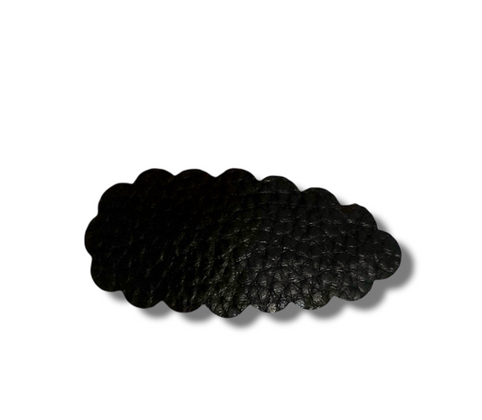 Black 2.5" Scalloped Snap Clip