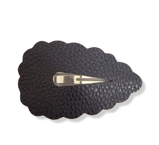Black Soft Scalloped 3" Snap Clip